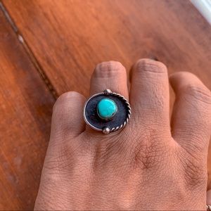 Round turquoise ring